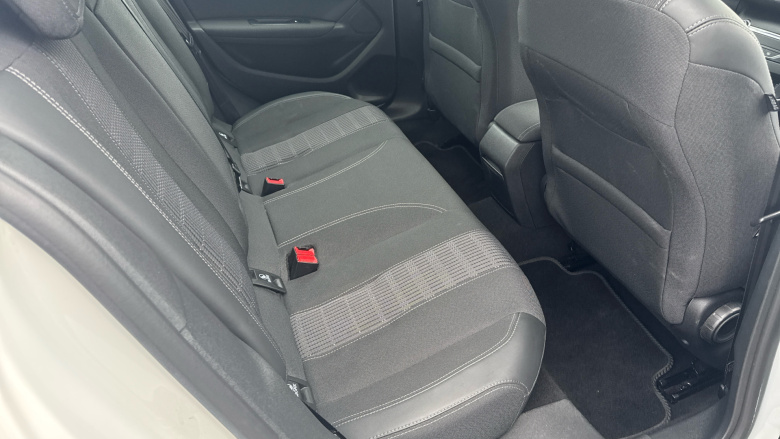 Peugeot 308 1.2 PureTech 130 Allure 5dr Petrol Hatchback